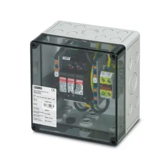 Phoenix PV-Anschlußbox 1 MPPT, 2IN/1OUT pro MPPT , ÜSS Typ I/II, Kabelverschraubung auf weiißem Hintergrund